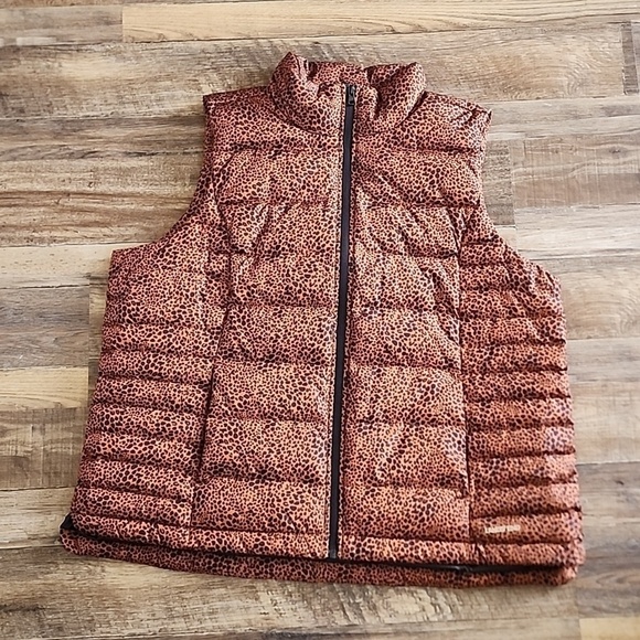 Lands' End Jackets & Blazers - Lands End Women's Cheetah Print Puffer Vest Sz 1X